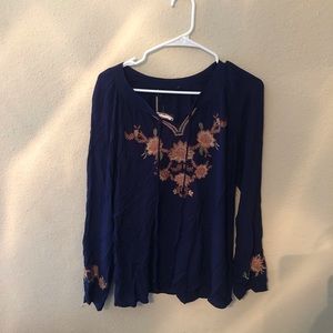 Navy floral top